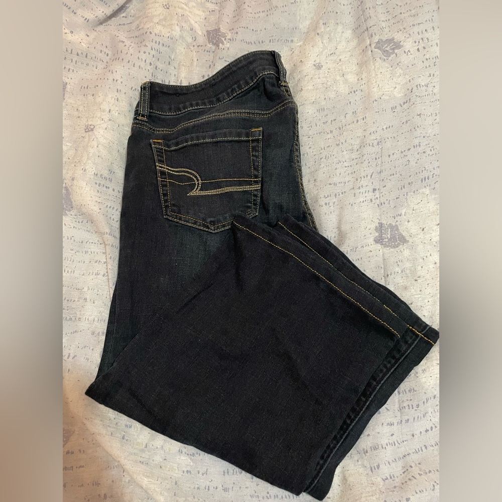 2000s Women’s American Eagle Capri Jeans